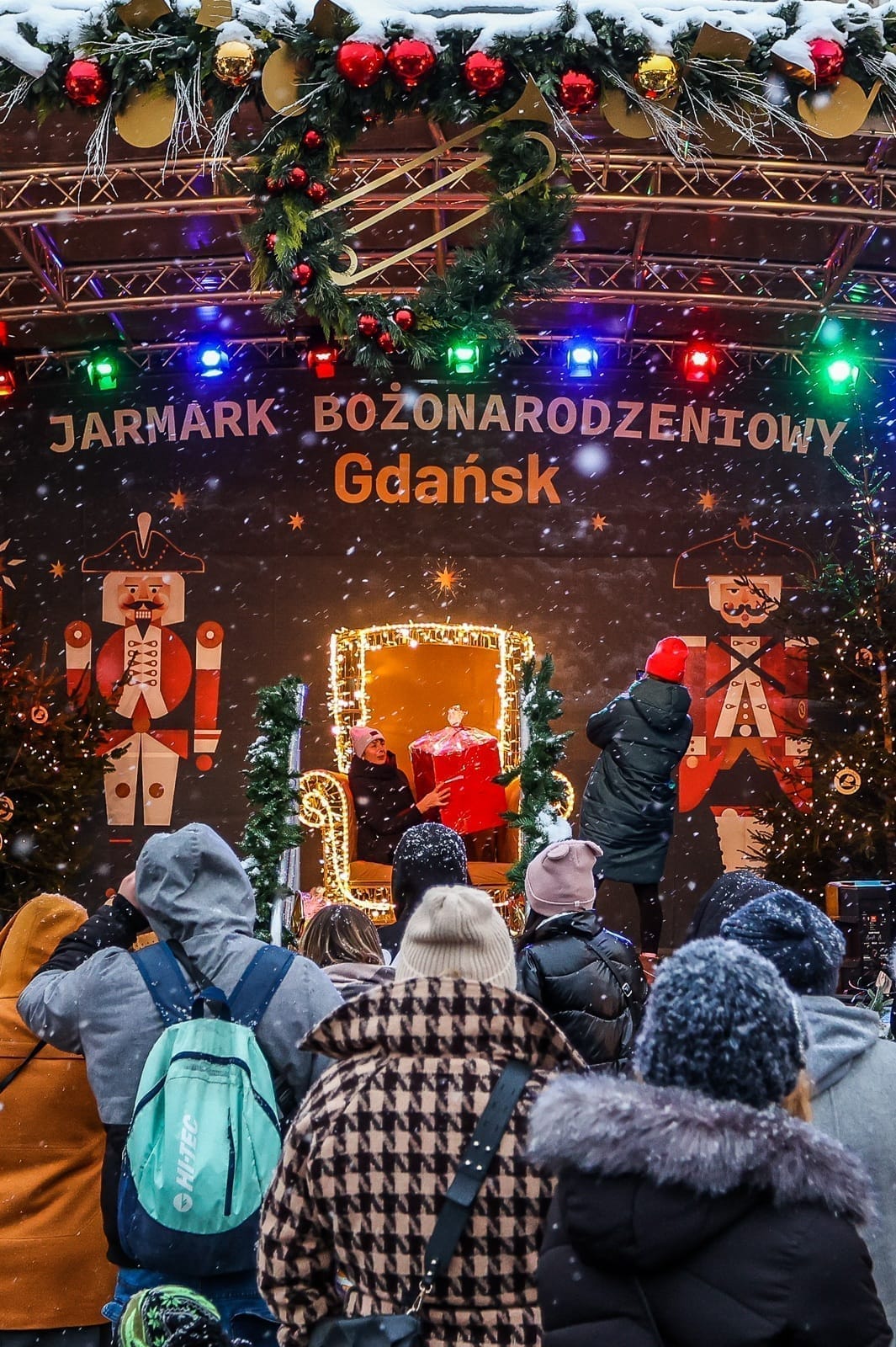 Iluminacja świąteczna na jarmarku w Gdańsku