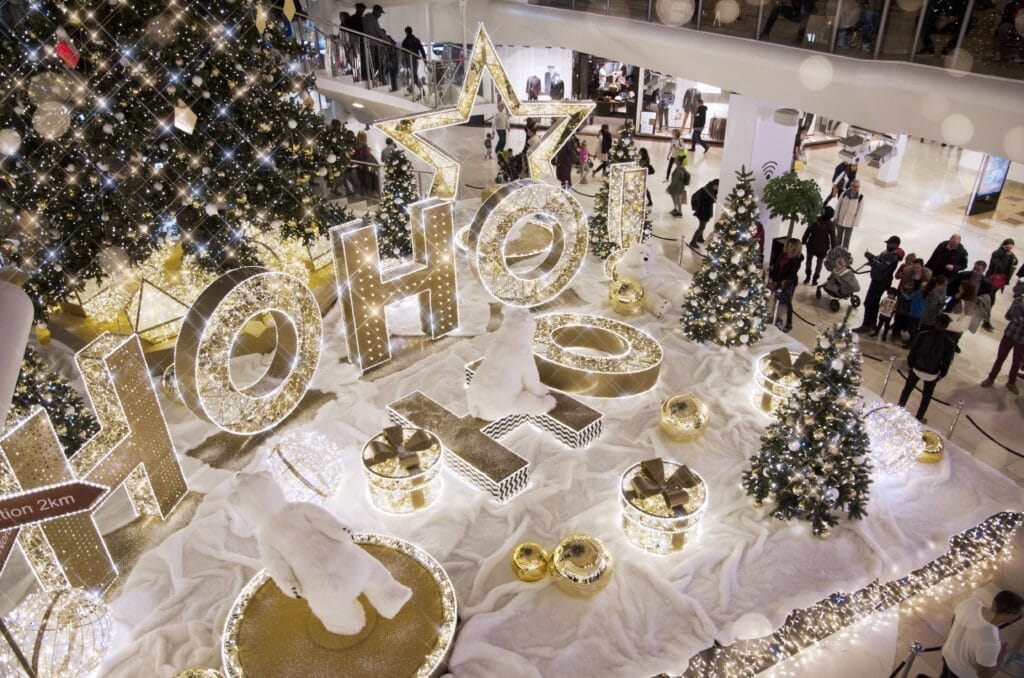 Iluminacja świąteczna w Westfield La Part-Dieu w Lyonie